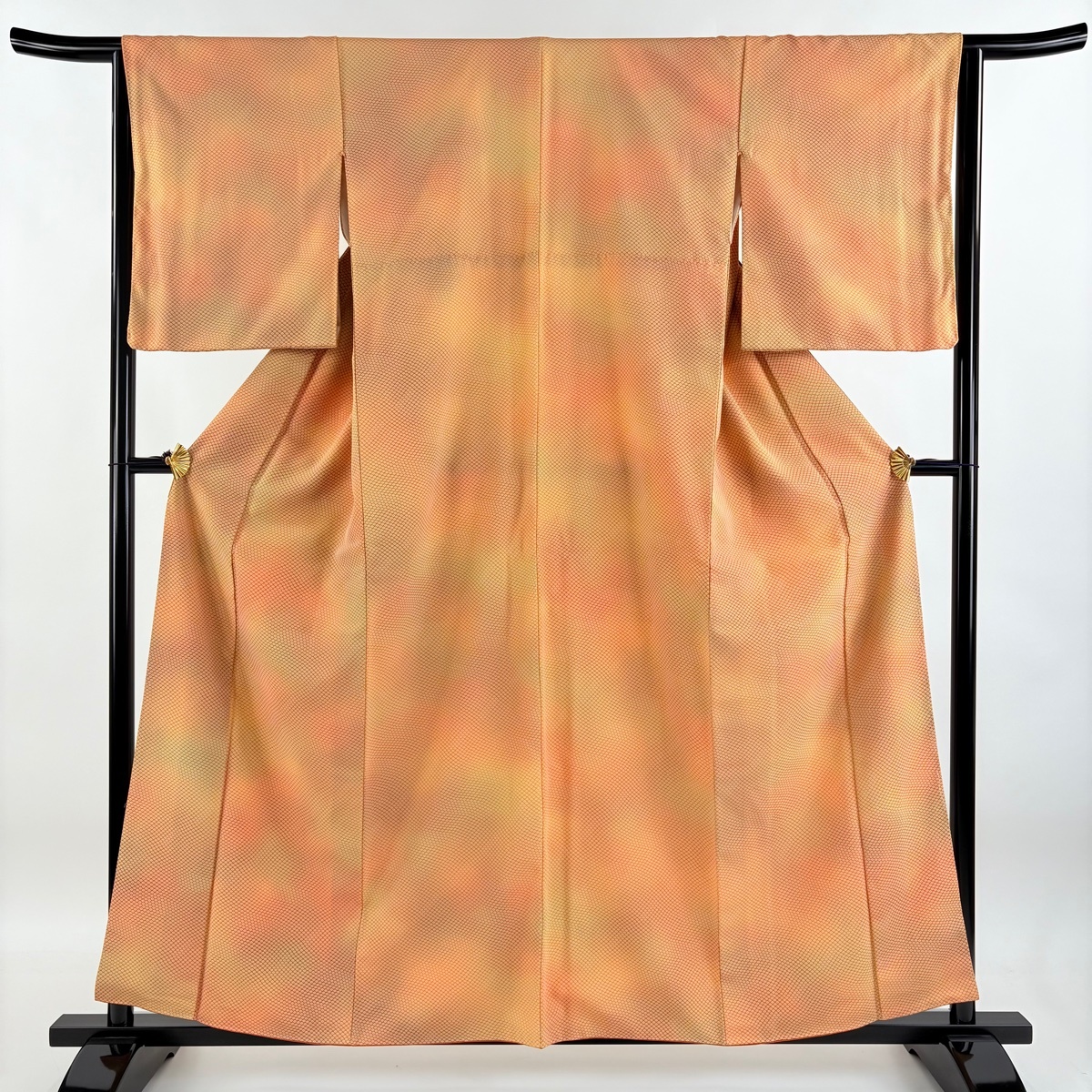 小紋 身丈158.5cm 裄丈64cm M 袷 疋田柄 ぼかし 薄オレンジ 正絹 美品 秀品 【中古】拍卖