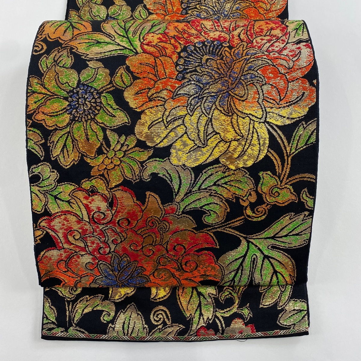 【美品】 袋帯 逸品 大牡丹印金 関西仕立て 草花 箔 ラメ糸 黒 六通 正絹 【中古】拍卖