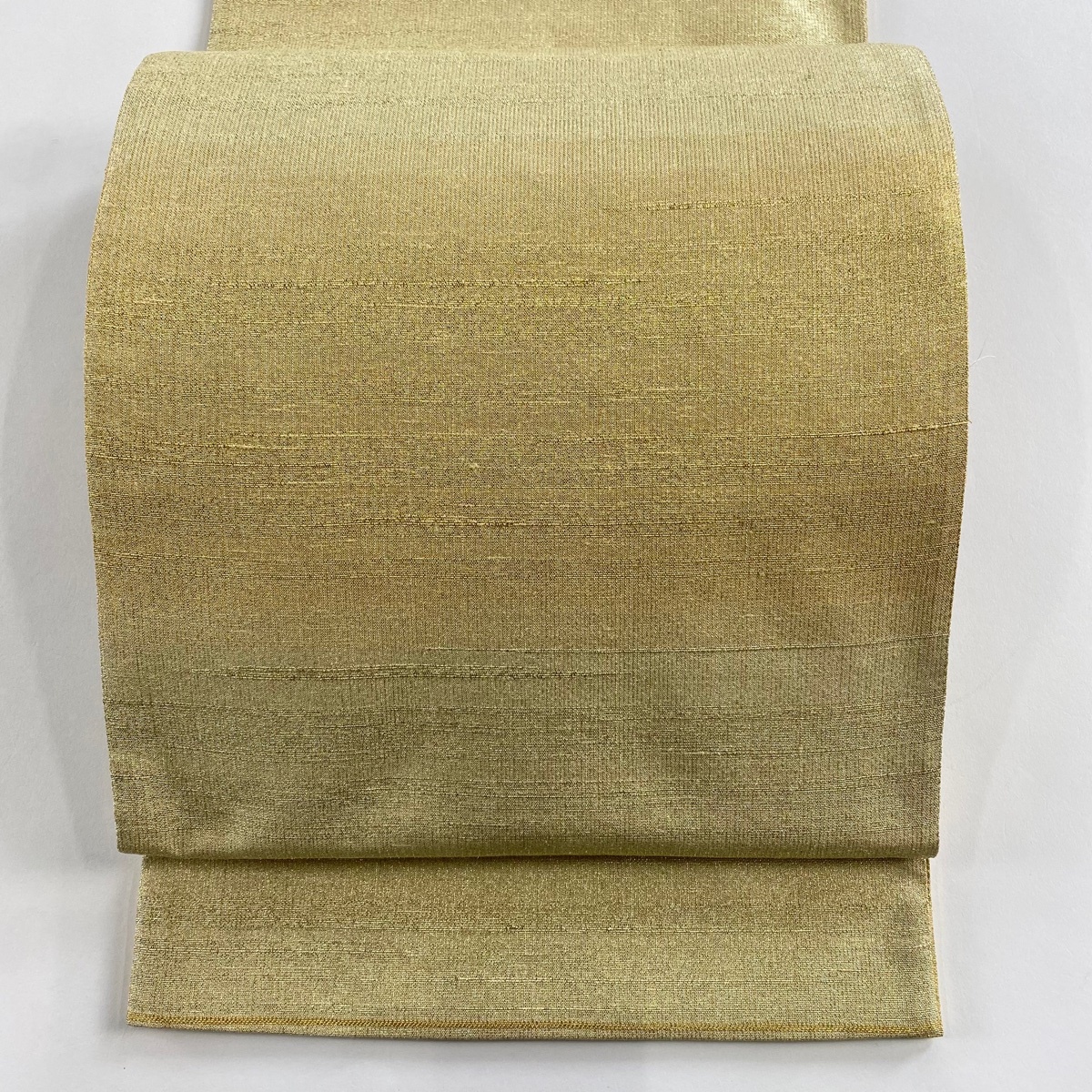 【美品】 袋帯 逸品 桝屋高尾 落款 ねん金綴錦 関西仕立て 段霞文 金糸 箔 金色 全通 正絹 【中古】拍卖