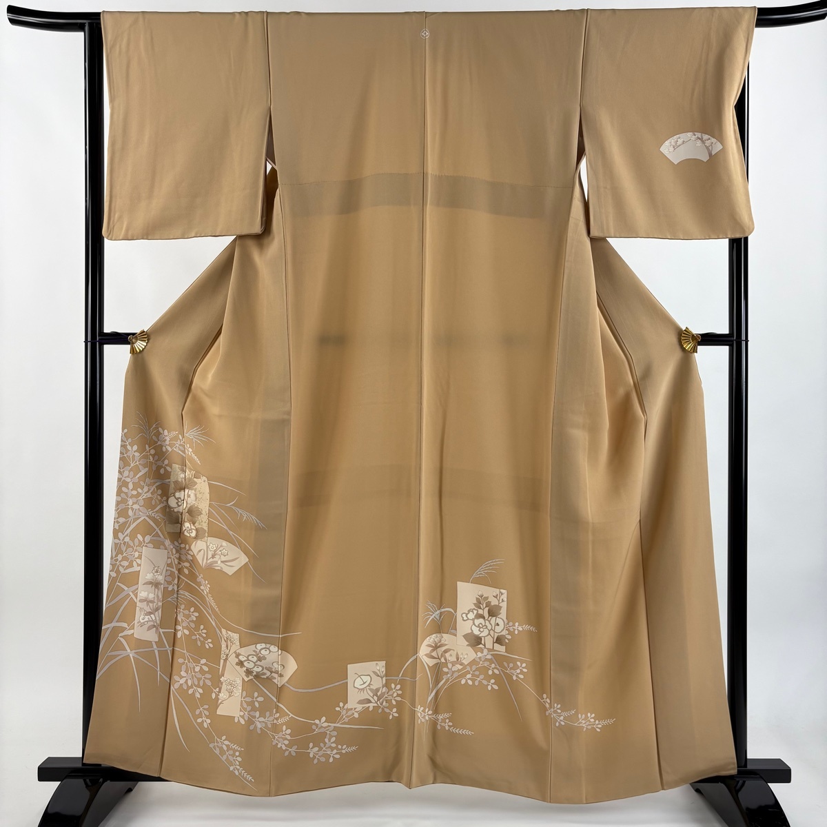 訪問着 身丈160.5cm 裄丈66cm M 袷 扇面 草花 金糸 金銀彩 薄茶色 正絹 秀品 一つ紋 【中古】拍卖
