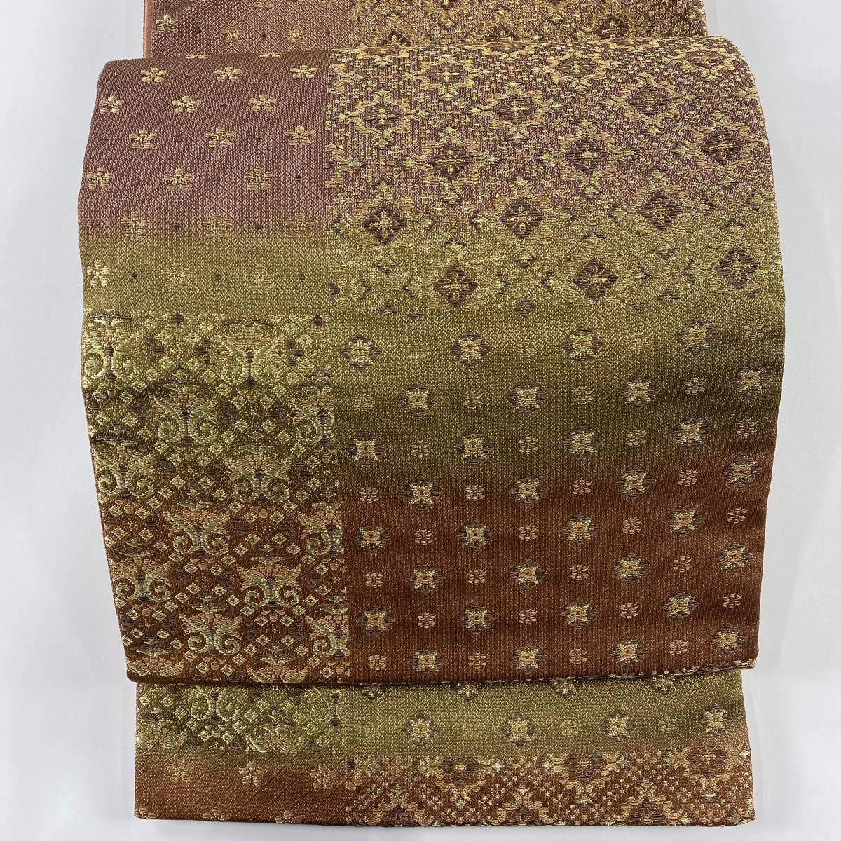 袋帯 秀品 花 幾何学模様 金糸 サーモンピンク 六通 正絹 【中古】拍卖