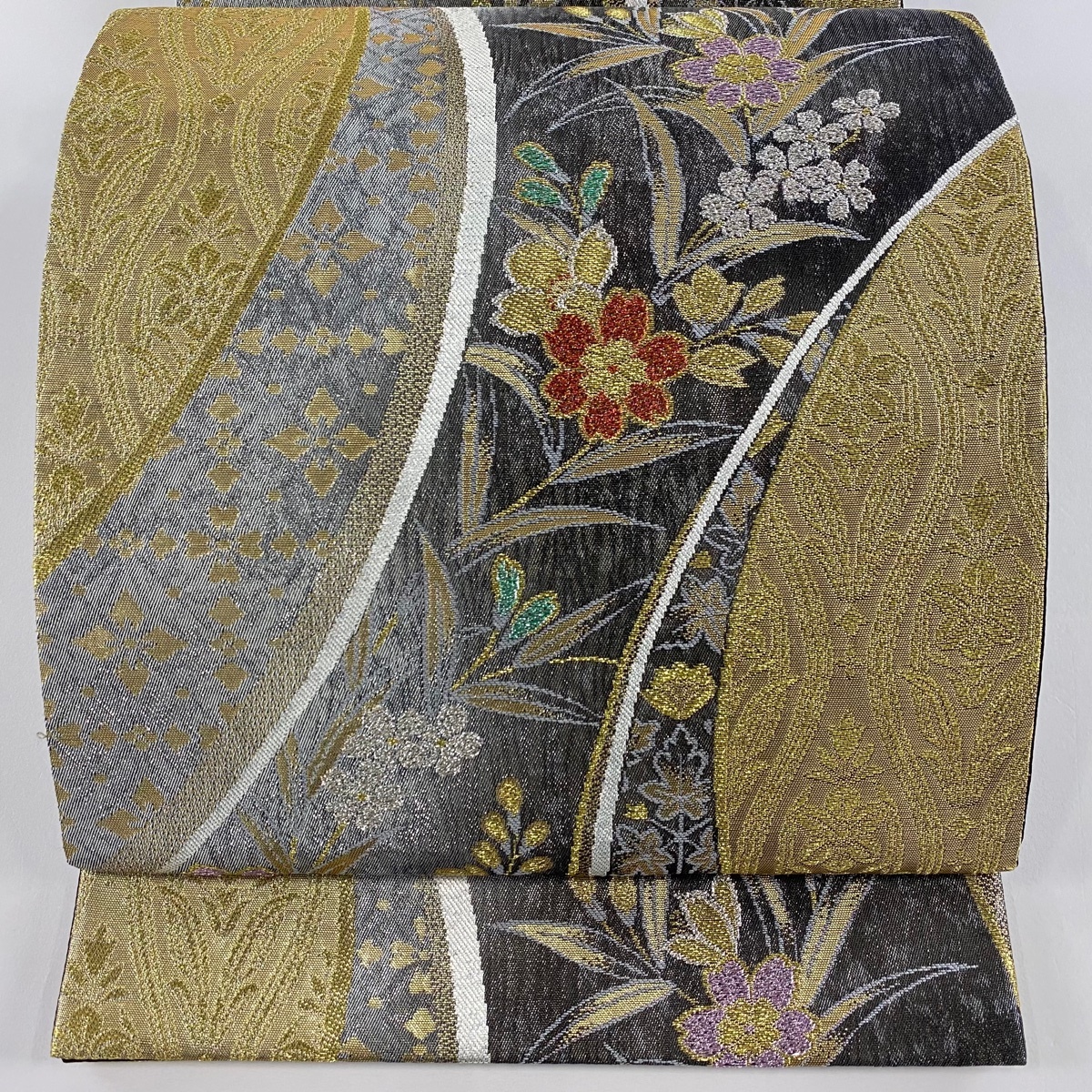 【美品】 袋帯 秀品 桜 花菱 金糸 箔 黒灰 六通 正絹 【中古】拍卖