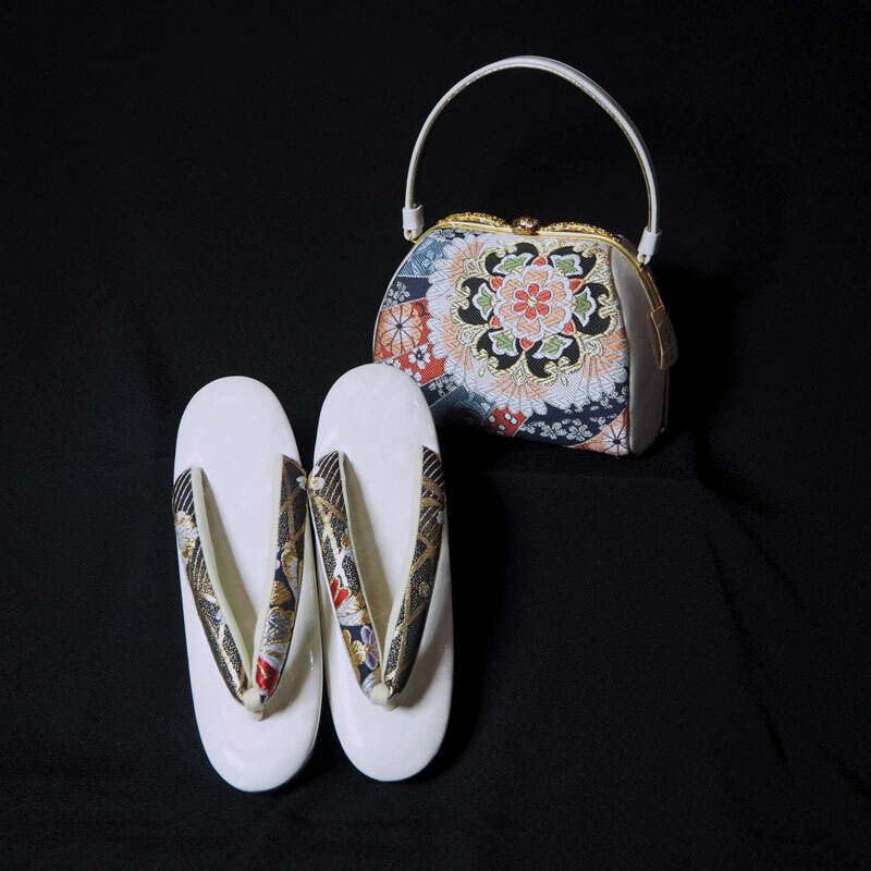 大特価!一輪舎 振袖用 草履バッグセット 宝相華文⑪ 23.5cm拍卖