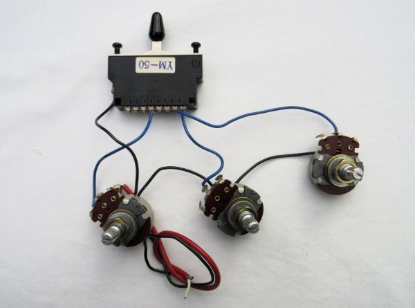 EDWARDS エドワーズ YM-50型スイッチ&電装パーツ 1V2T ストラト系に流用可 程度良し 日本製 98年製EDWARDS E-S-85HR拍卖