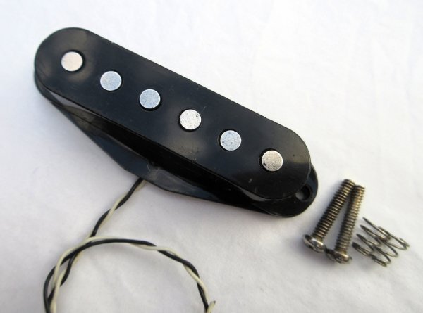 Dimarzio ディマジオ DP110 FS-1 FAT-STRAT 吊り下げ用 フロント 程度良し 80年製Aria ProⅡ ST-500D STRIKIN'SOUND拍卖