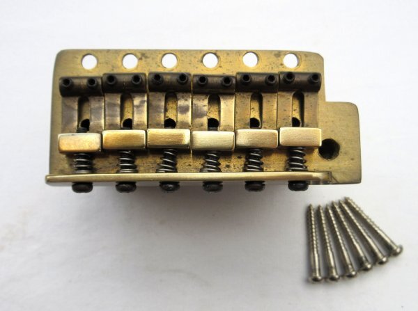 Aria ProⅡ アリア 6点止めシンクロ 一体型 オールブラス製 11.0mmピッチ 70’後半からの汎用国産 80年製Aria proⅡ ST-600CD拍卖