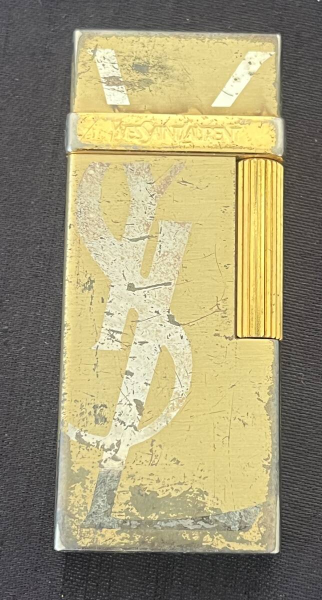 18858【1円スタート】YVESSAINTLAURENT イブサンローラン ガスライター 火花確認済 現状品 長期保管品 傷汚れ有 包装無しで封入し発送拍卖