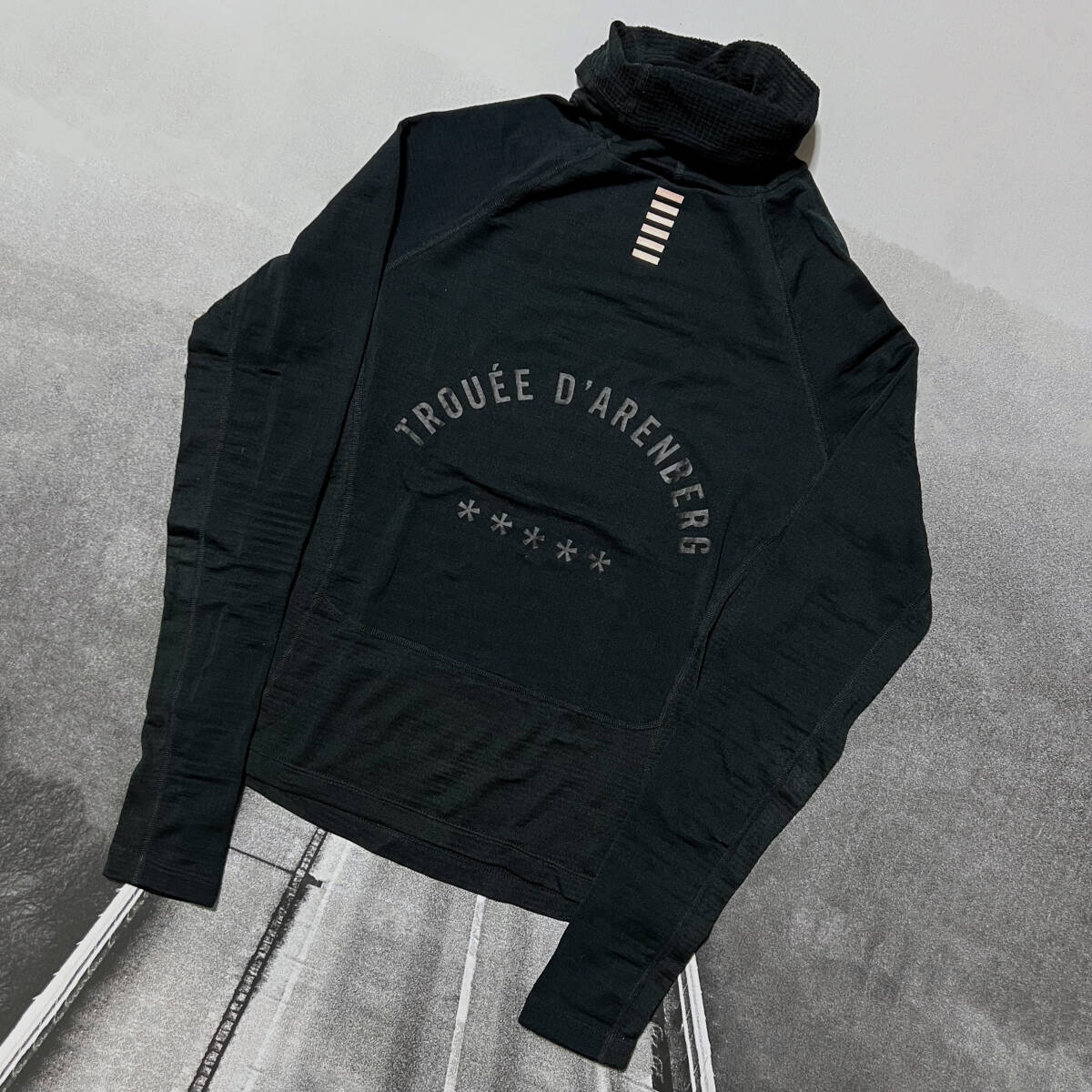 Rapha Men’s Pro Team Thermal Base Layer Long Sleeve Sサイズ ラファ メンズ プロチーム サーマル ベースレイヤー ロングスリーブ 長袖拍卖