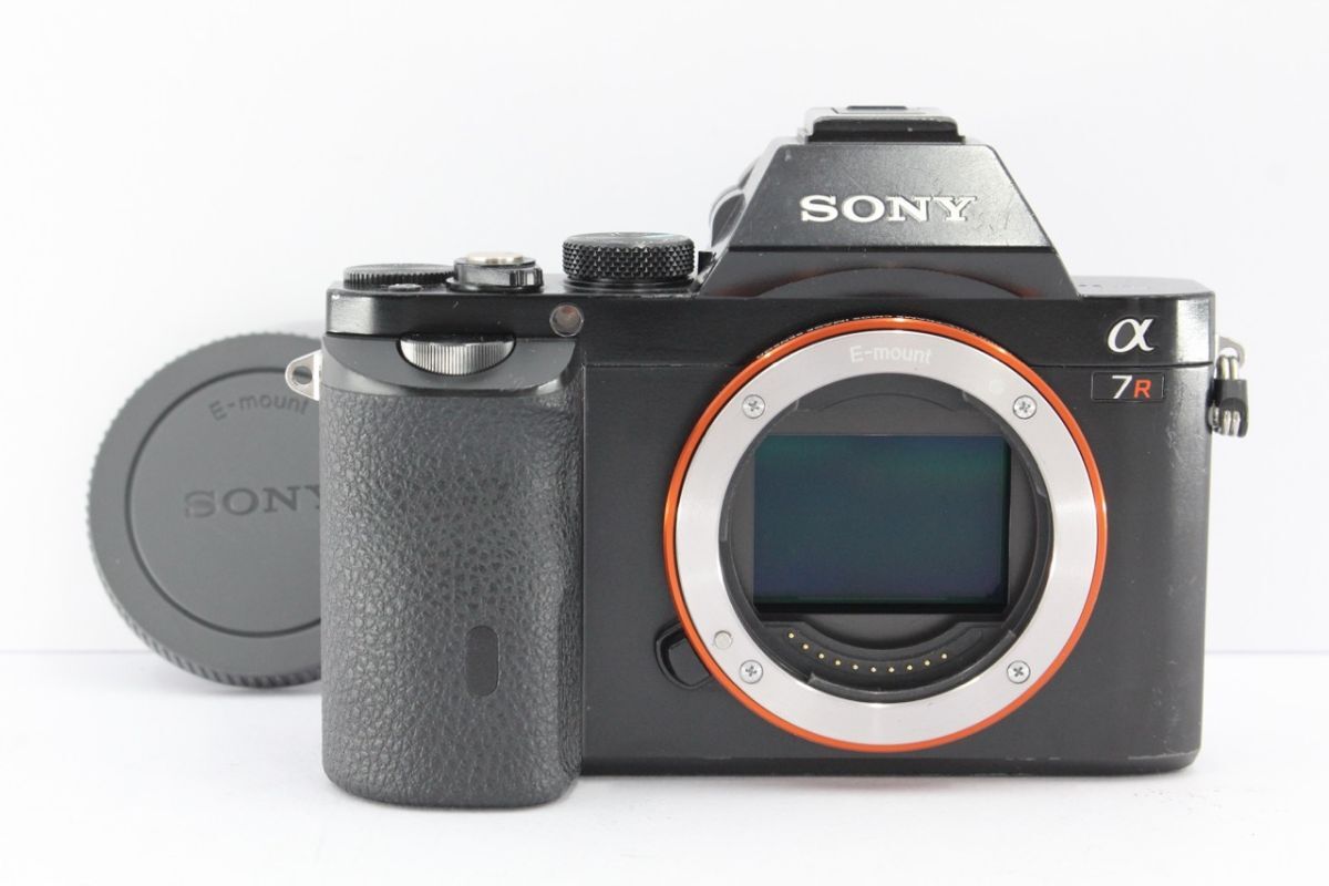 ★実用品★ソニー SONY α7R ボディ ILCE-7R ショット数 13286回 《キャップ 付き》 #A5502拍卖