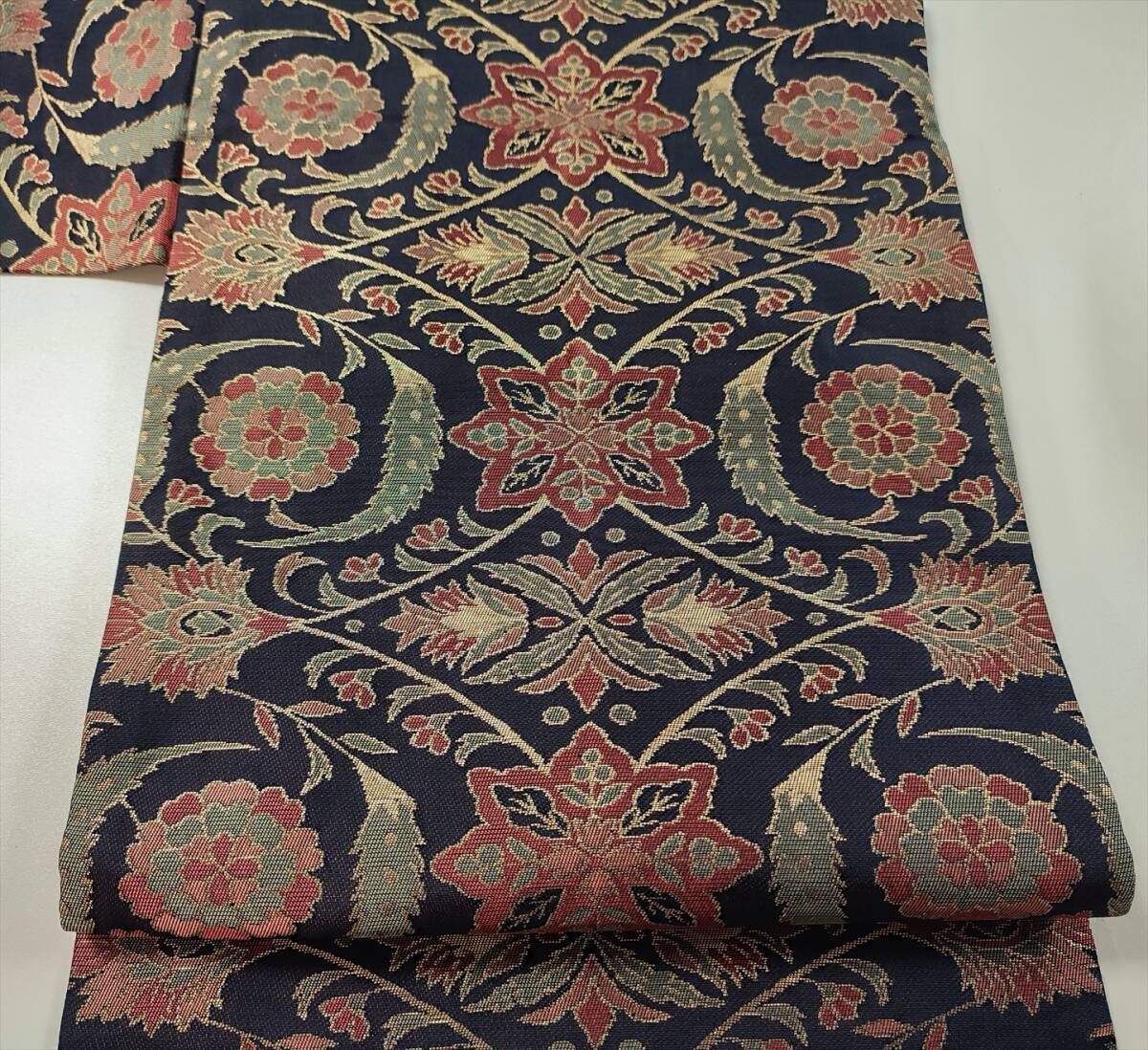 即決■着物の越田■幅31長さ359 正絹 名古屋帯 ★美品★ 名古屋仕立て 唐花 両面全通 金糸有り ■ひ24J04拍卖