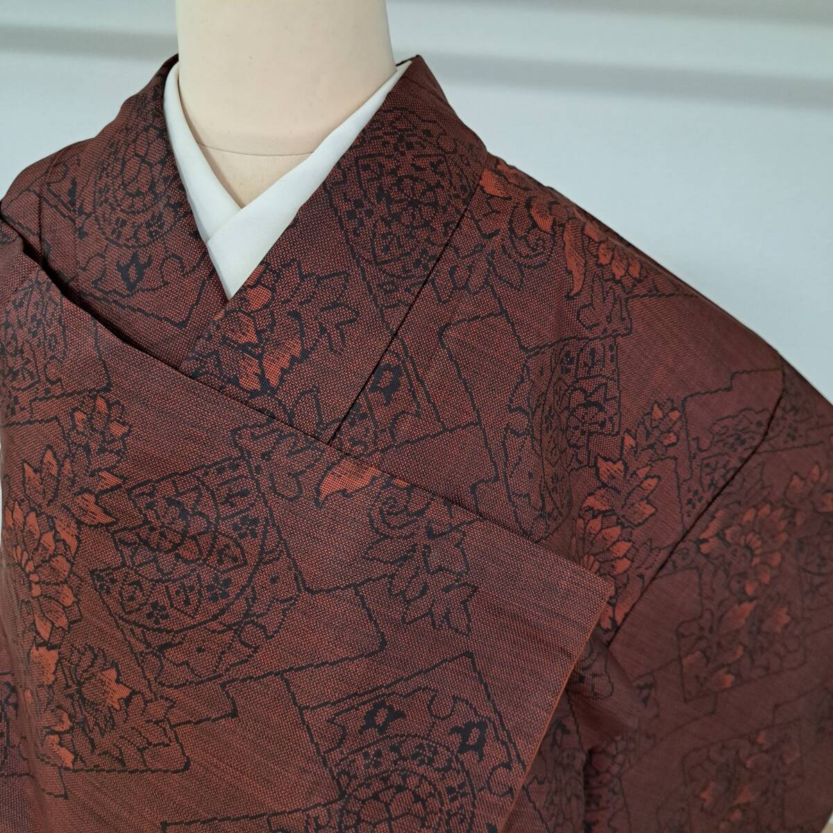 即決■着物の越田■裄64.5 身丈163 正絹 本場大島紬 カタス 花柄 カジュアル 普段着 おでかけに■め03R02拍卖