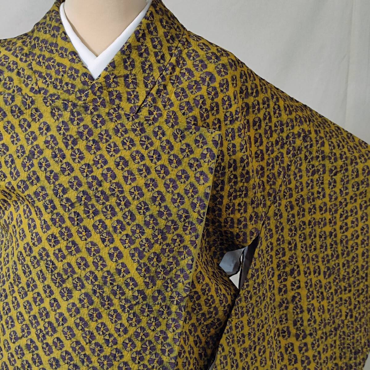 即決■着物の越田■裄68身丈159 紬 袷 裄長 絞り風 カジュアル着物■め16E04拍卖