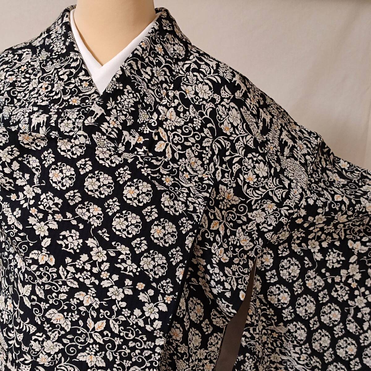 即決■着物の越田■裄69身丈162 正絹 小紋 袷 モノトーン系 白黒系 裄長■め16E06拍卖