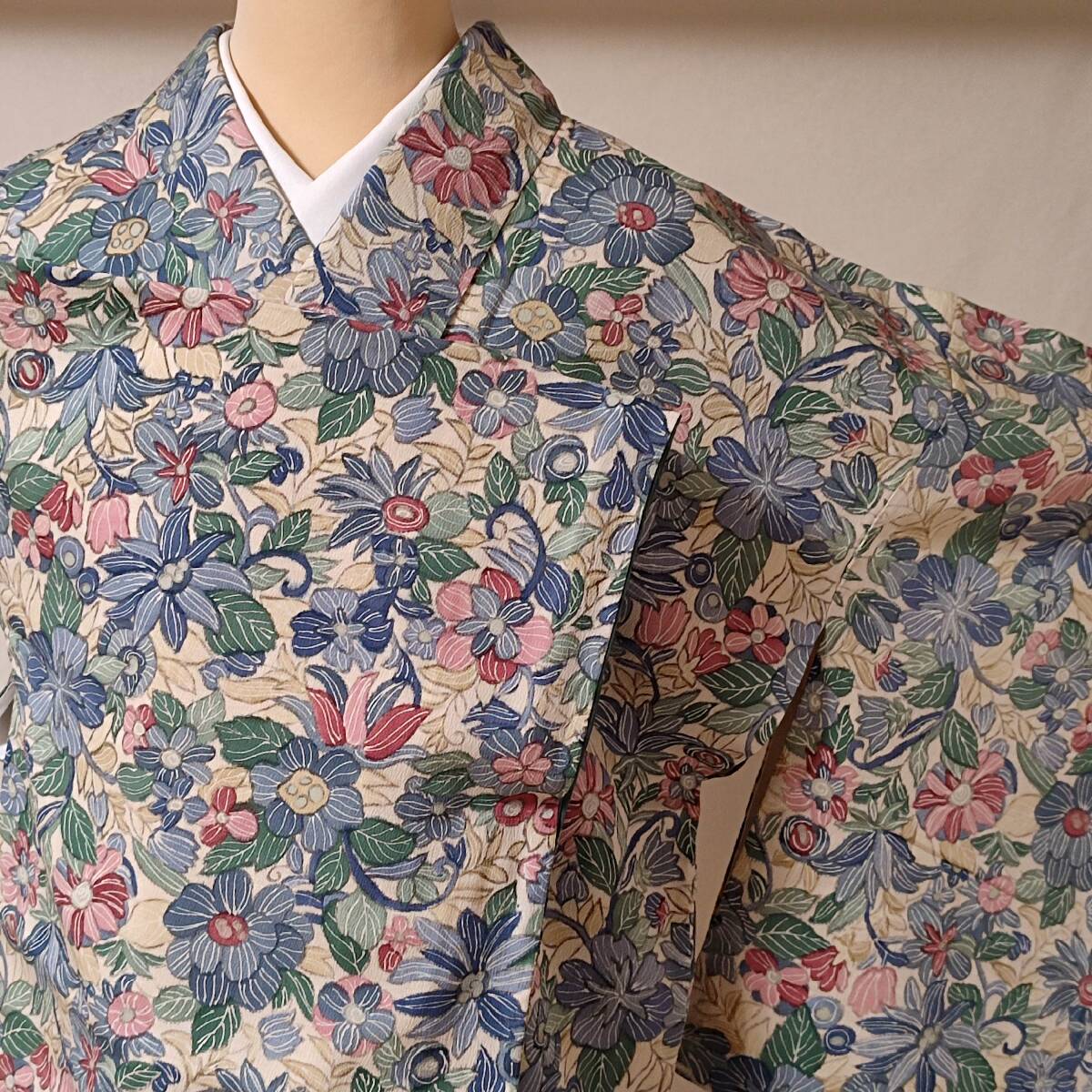 即決■着物の越田■裄68.5身丈155 正絹 小紋 袷 裄長 花柄■め20E06拍卖