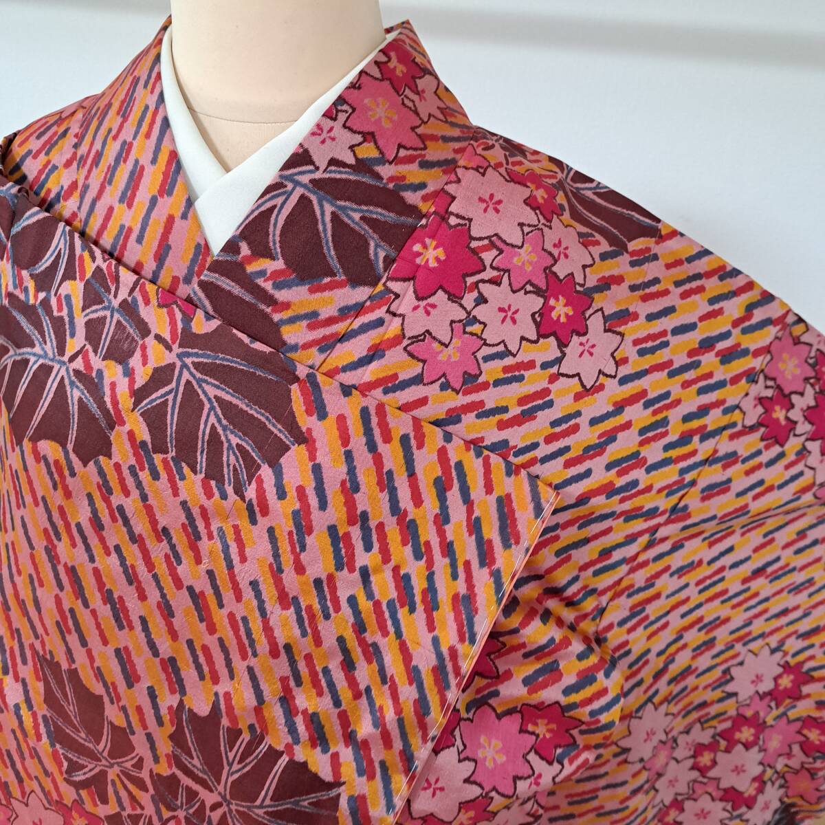 即決■着物の越田■裄63.5身丈141 正絹 アンティーク 着物 桜 リメイクにも■め22R01拍卖