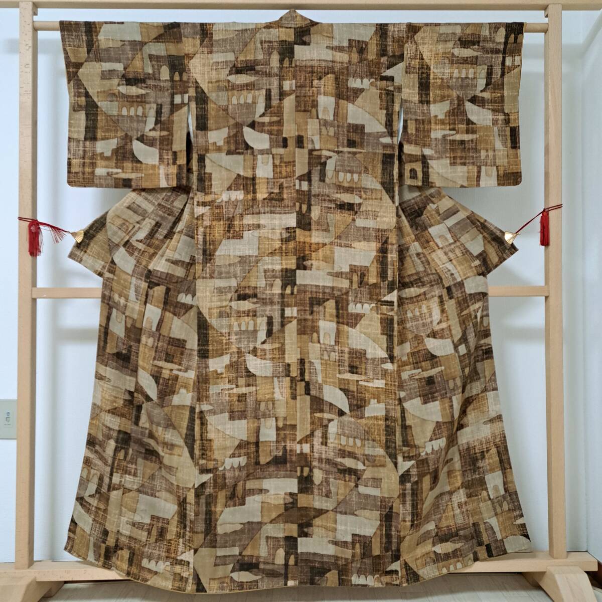 即決■着物の越田■裄68.5身丈160.5 正絹 小紋 ちりめん カジュアル 裄長 普段着 おでかけに■め22R04拍卖