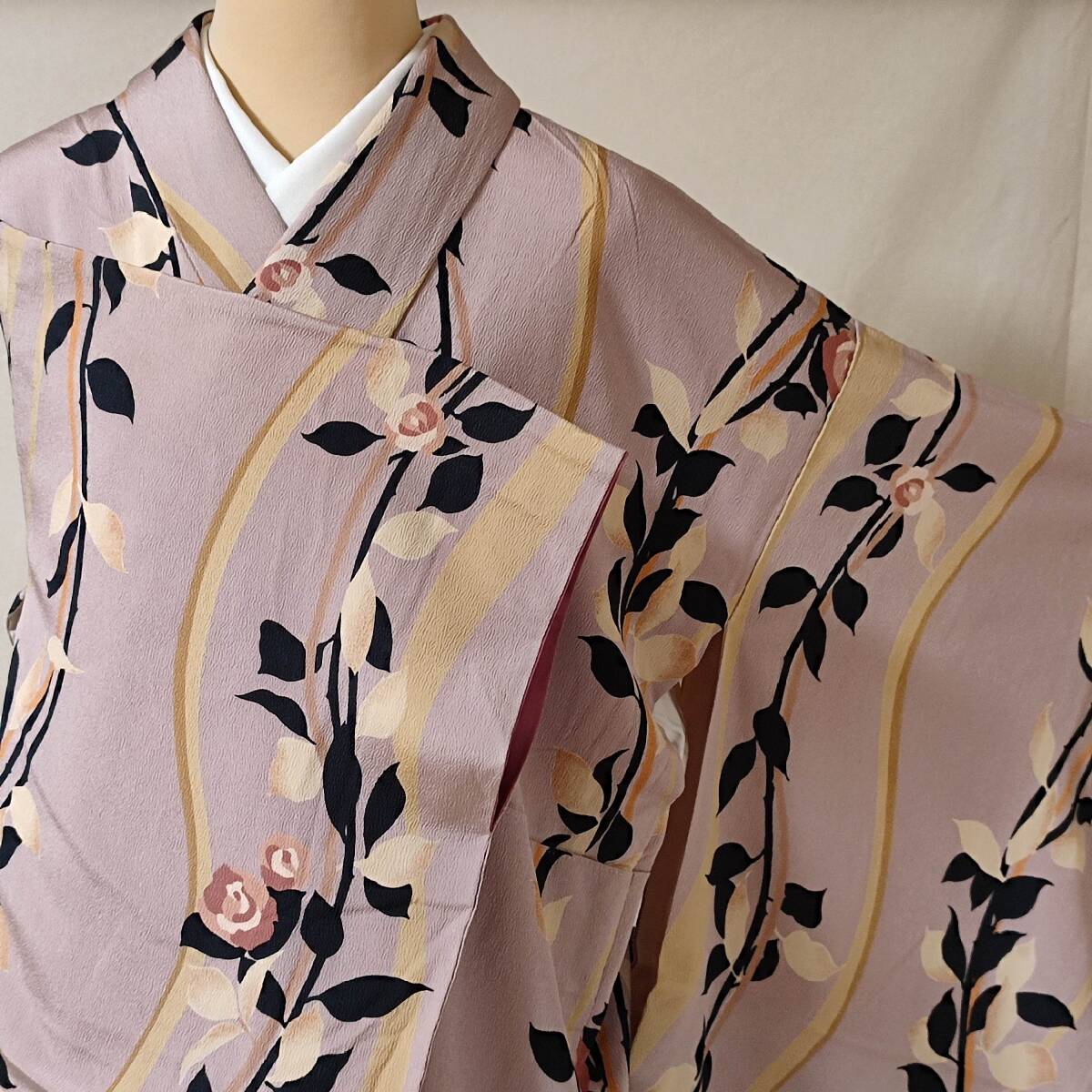 即決■着物の越田■裄66.5身丈158 正絹 小紋 袷 薔薇 バラ ローズ くすみピンク系 カジュアルなパーティー イベント等に 頭幸◇め22E02拍卖