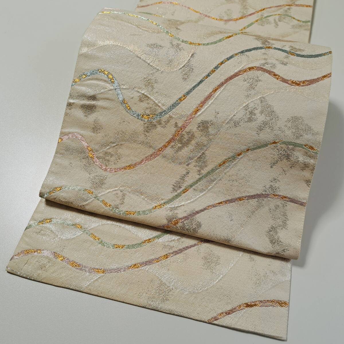 即決■着物の越田■幅30.5 長さ421 上品 シルバー 波 ■め25J08拍卖