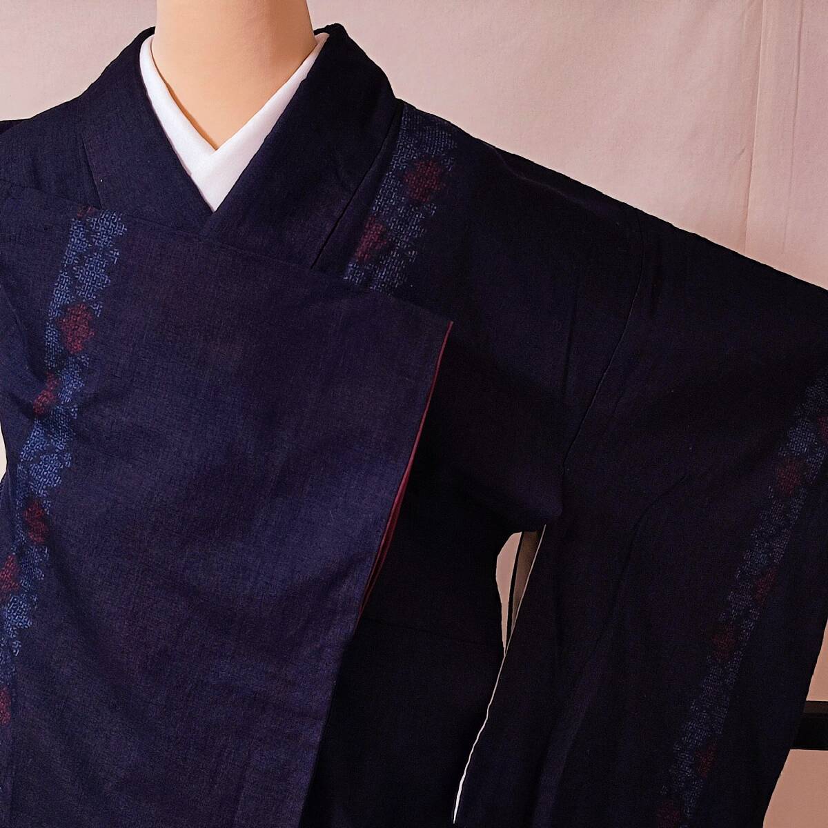 即決■着物の越田■裄63身丈153 本場結城紬 袷 濃い紫系のお色味 美品■め28E03拍卖