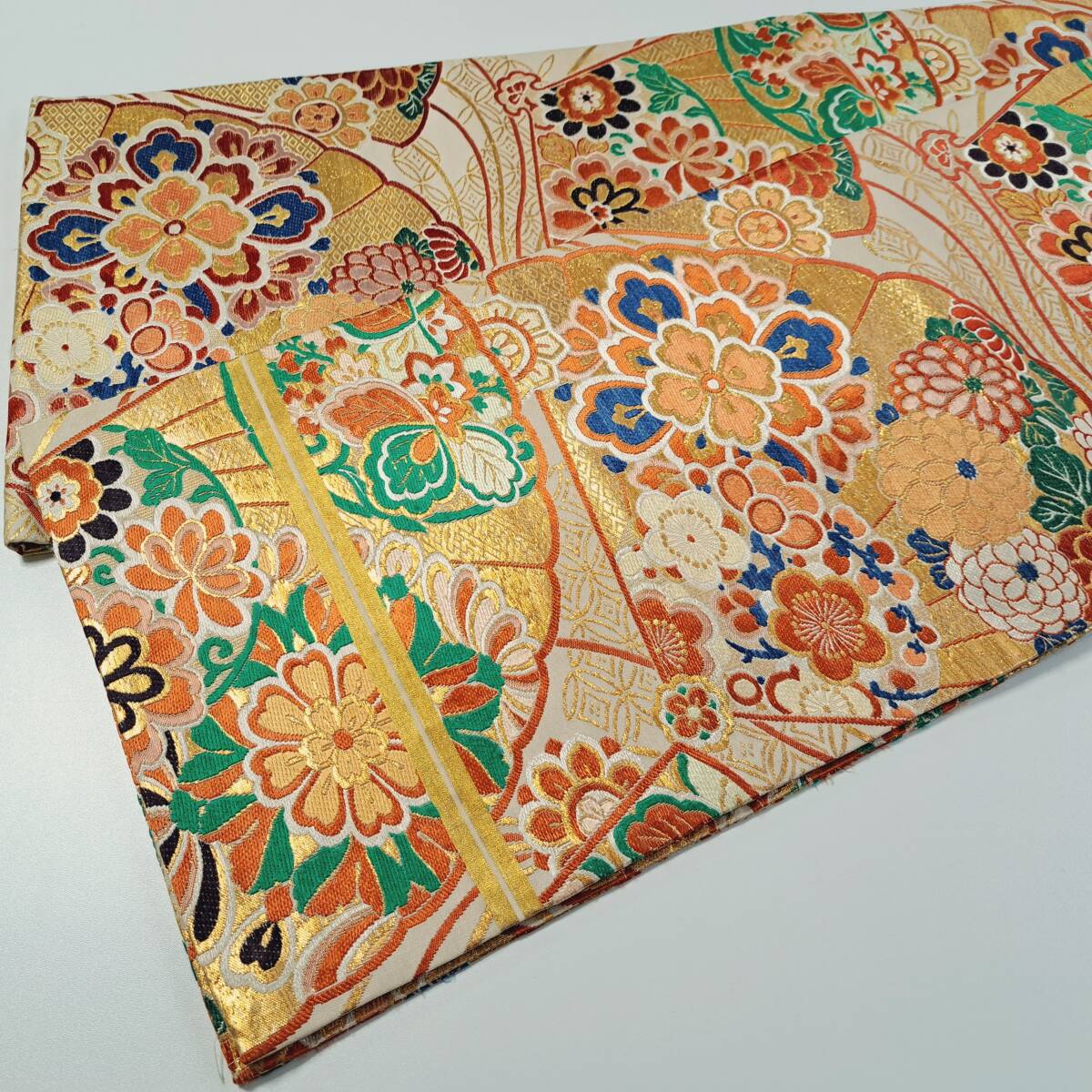 ■着物の越田■幅32 長さ394 正絹 アンティーク 丸帯 両面全通 金糸有り 扇 菊 梅■め27J04拍卖