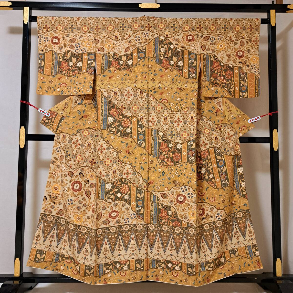 即決■着物の越田■裄66身丈154正絹 付下げ 紋無し 美品 更紗柄 H◇め29R03拍卖