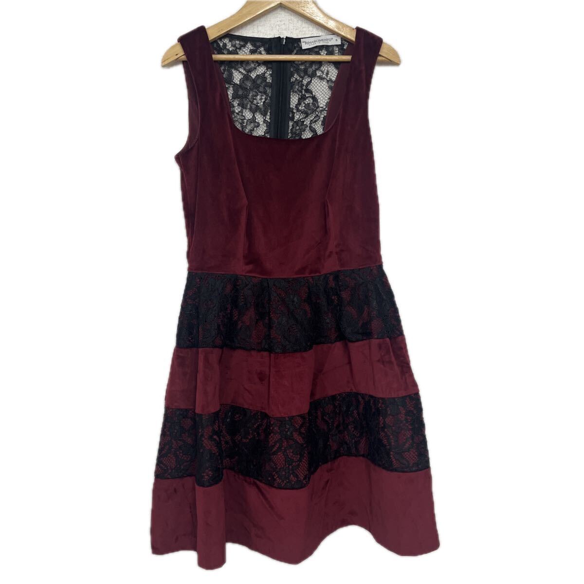 RINASCIMENTO(リナシメント)ベロア ノースリーブワンピース ドレス フリル 表記サイズS拍卖