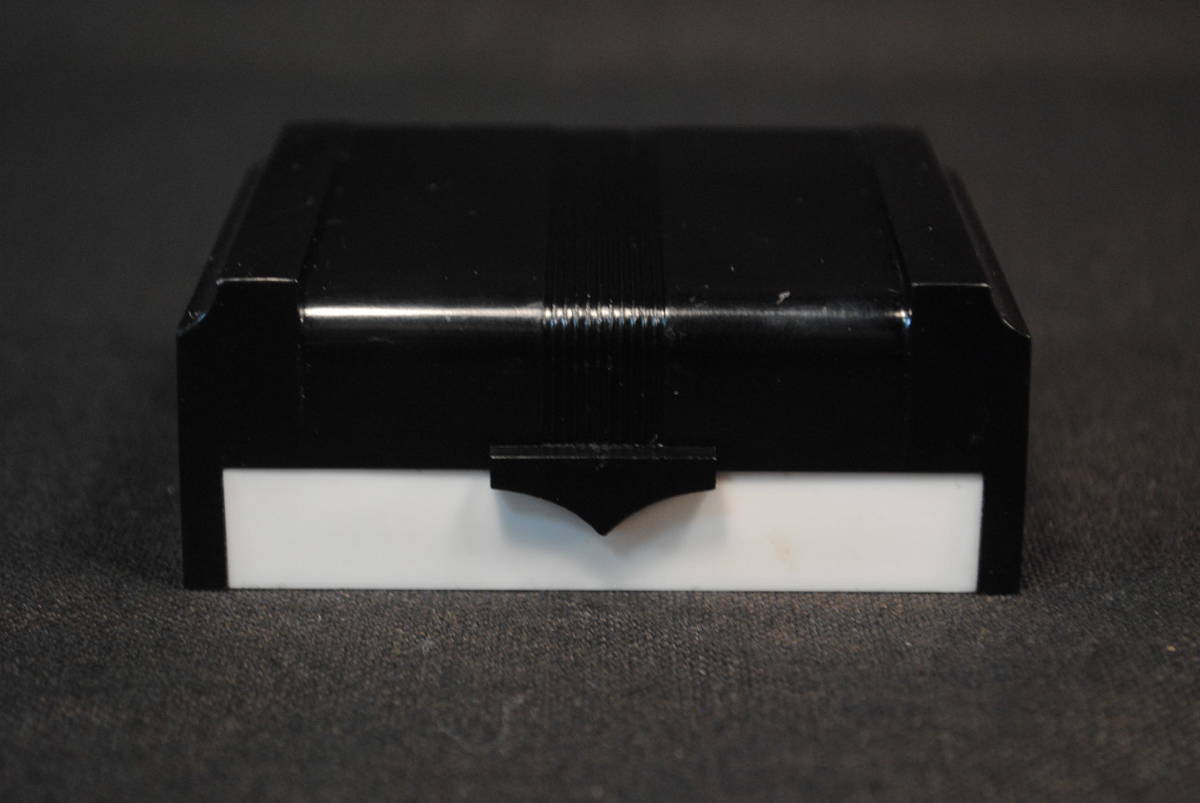 銀色金属枠 ラメ入り貴石 カフス カフリンク ケース付 20x13ミリ拍卖