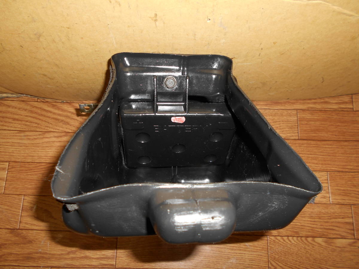 CB400 NC31 純正バッテリーボックス 売切り拍卖