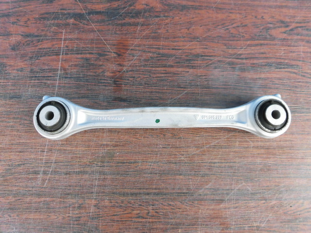 AM183 ポルシェ 991 リア アッパー コントロールアーム 9P1505227拍卖