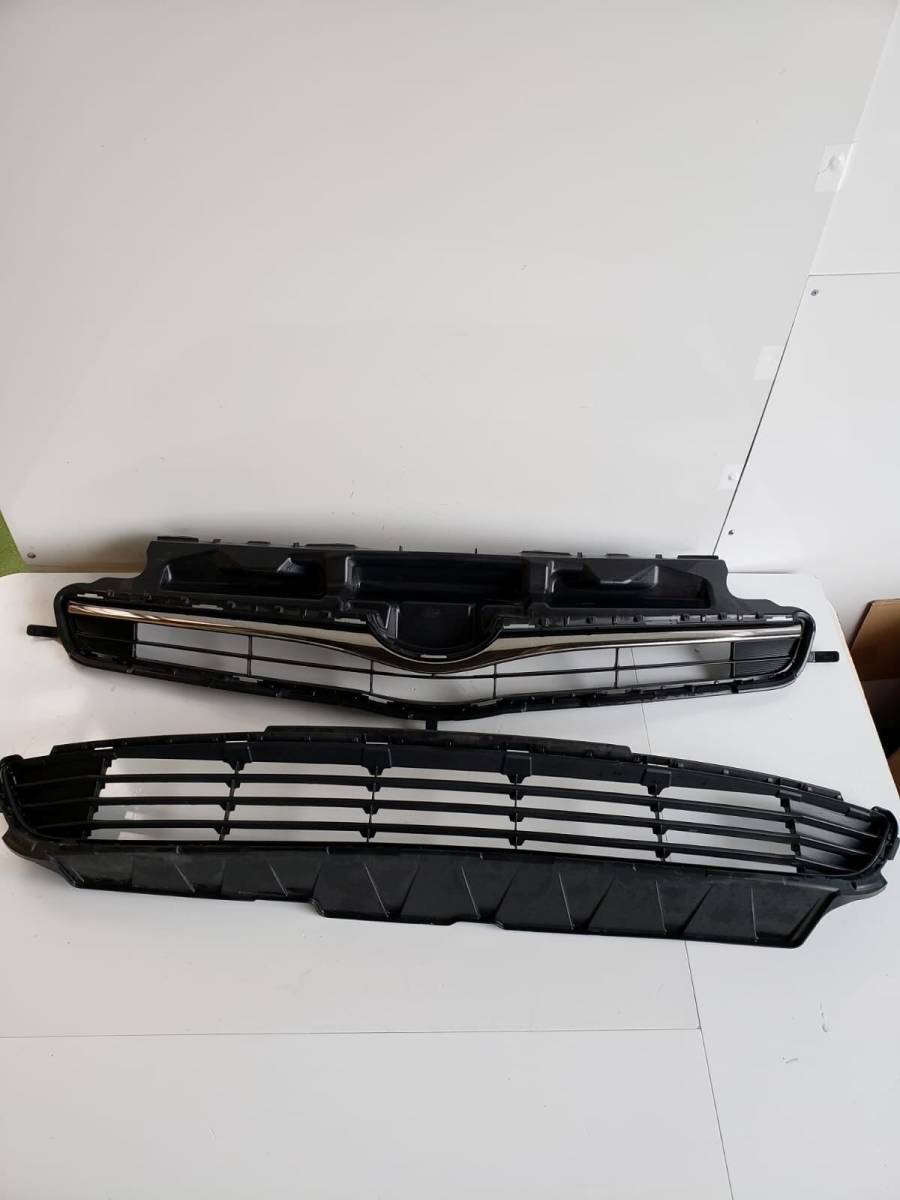 トヨタ ラクティス NSP120 グリル 上下拍卖