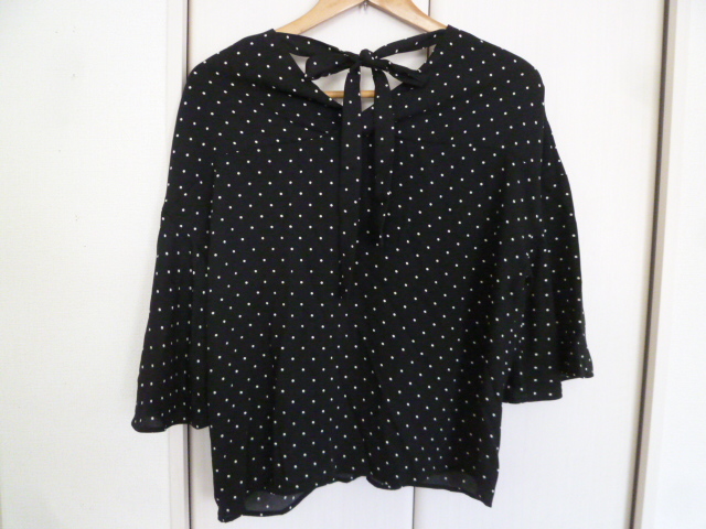 【新品】earth music&ecology/アースミュージック&エコロジー★黒とろみ素材フレア袖ブラウスカットソーF/ブラック★H129拍卖