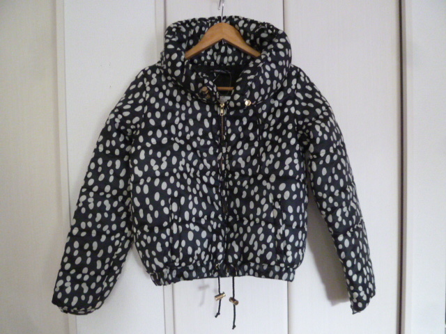 【新品】SWEET ROUGE○黒×白ドット柄へちま襟ボリューム襟デカ襟中綿ダウンジャケットM/ダウン風ブラックホワイトでか襟○JK1027⑤拍卖