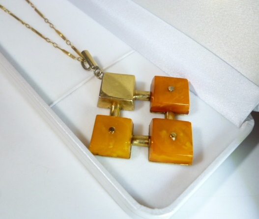 ∞ ロイヤルアンバー K18GF SILVER ペンダント ネックレス ∞ アンバー 琥珀拍卖