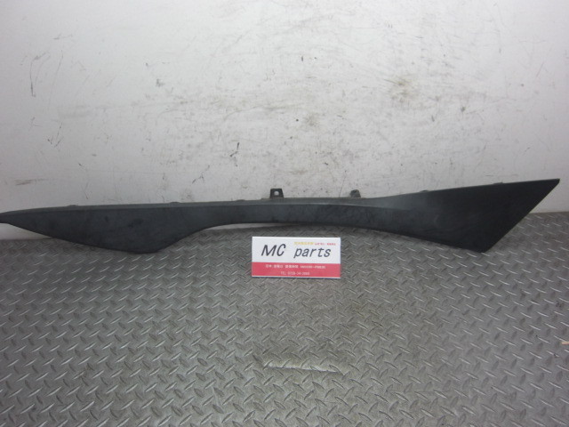 スズキ スカイウェイブ250M FI JBK-CJ45A 純正 右サイドカウル 黒 ブラック 割れ無 CJ45A-1064**サイドモールカウル拍卖