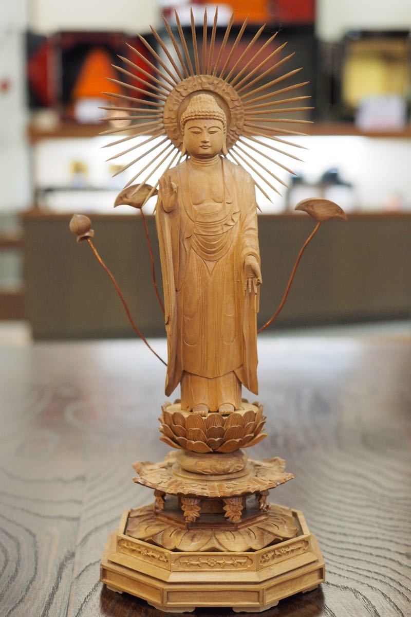 新品未使用 総白檀「東立弥陀」5.0寸 上級彫 木彫仏像 仏教美術 阿弥陀如来像拍卖