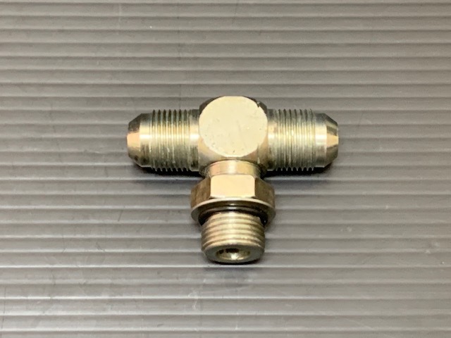 #8 TEE フィッティング ハイドロ インパラ キャデ モンテ タウンカー拍卖