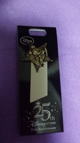 ディズニーストア ミッキー 25周年記念 ピンバッジ ゴールド 非売品拍卖