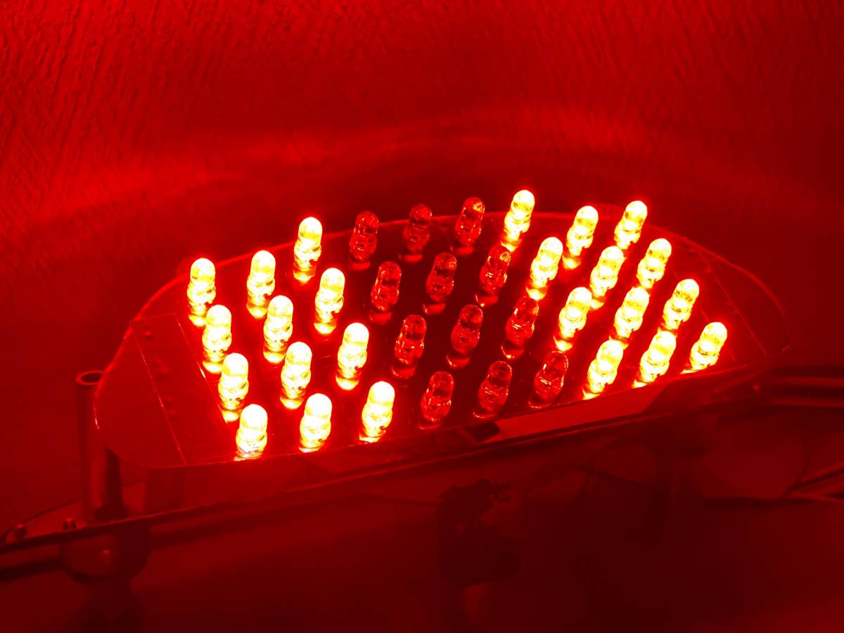 【60日保証】ドゥカティ ST4☆流れるテールランプLEDユニット☆超爆光36発!拍卖