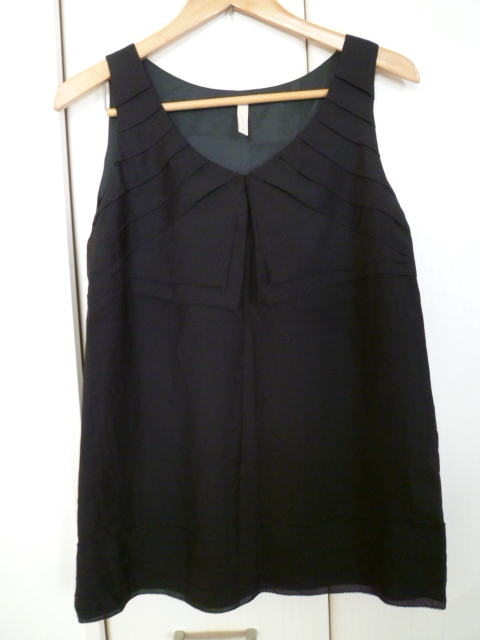 UNTITLED/アンタイトル○黒段フリルデザインフォーマルノースリーブ2/ワールドブラック結婚式パーティートップス○T825拍卖