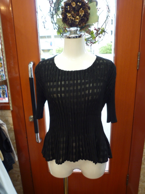 【1012-4】半袖プリーツカットソー サイズM拍卖