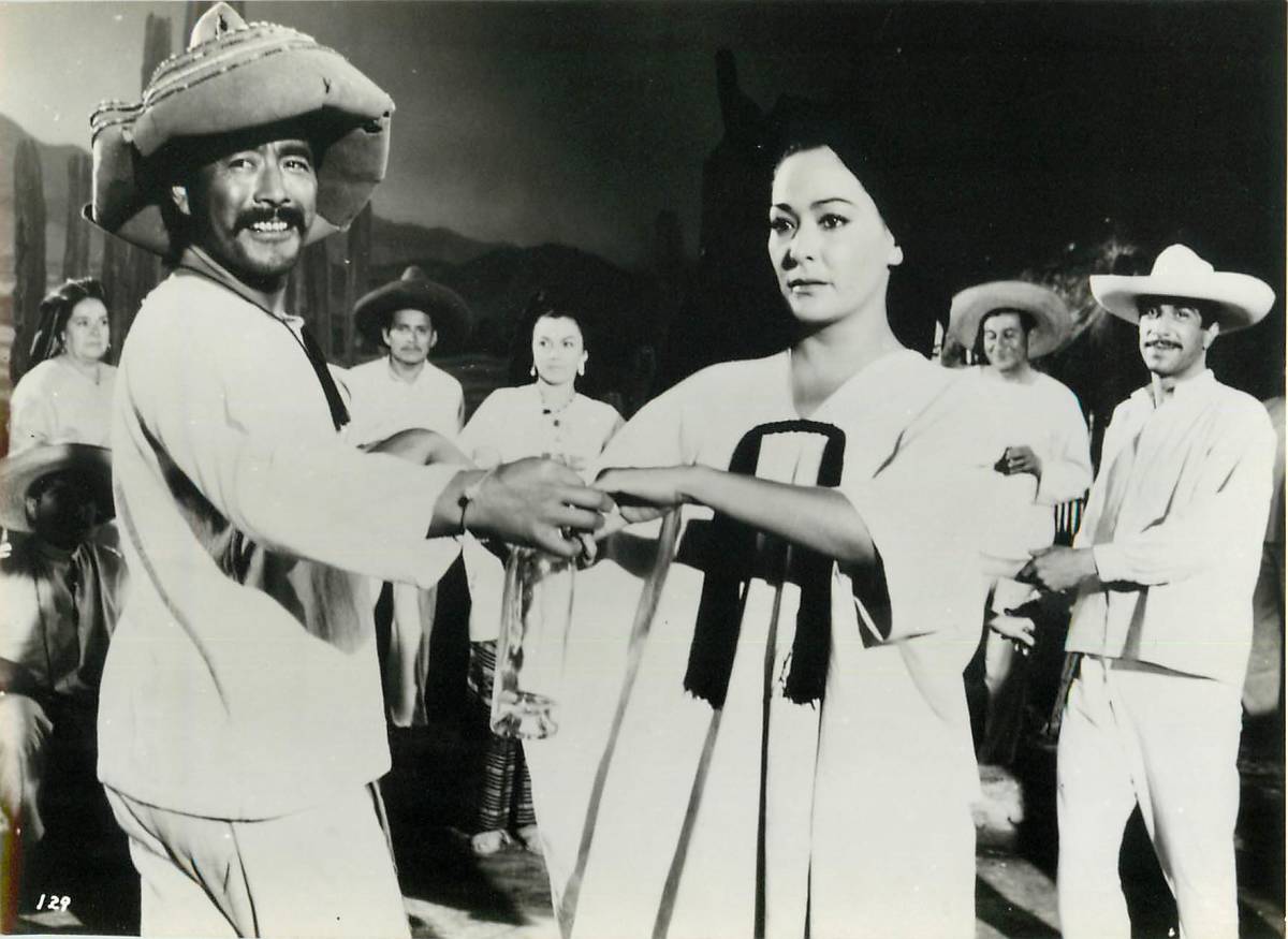 p40680『価値ある男』スチル 三船敏郎 コルンバ・ドミンゲス イスマエル・ロドリゲス拍卖