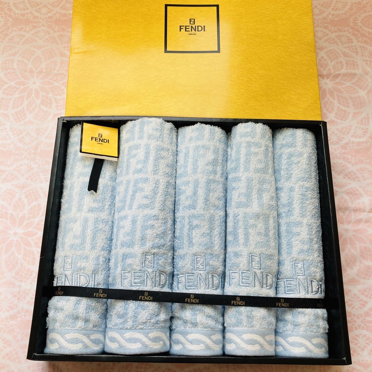 【5枚】新品/FENDI/ウォッシュタオル/正規品/フェンディ/ズッカ柄/未使用/匿名発送/即決あり/タオル/ハンドタオル/水色/タオルハンカチ拍卖