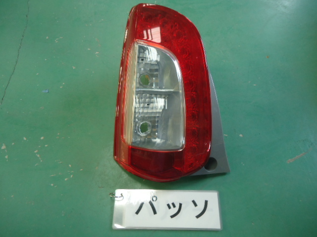 パッソ KGC30 左テールランプユニット 即決 4054拍卖