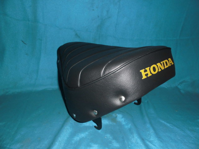 ■12V ゴールドモンキー シート GOLD MONKEY 張替え後未使用 純正シートベース 金文字 鋲打ち HONDA純正 LTD リミテッド拍卖