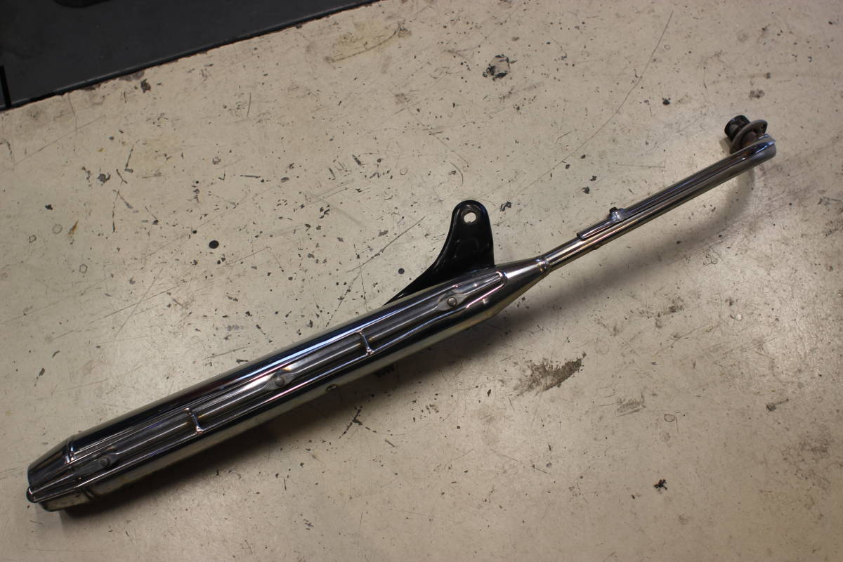 784(リトルカブ)AA01-390外し純正 マフラー(4速セル付き)拍卖