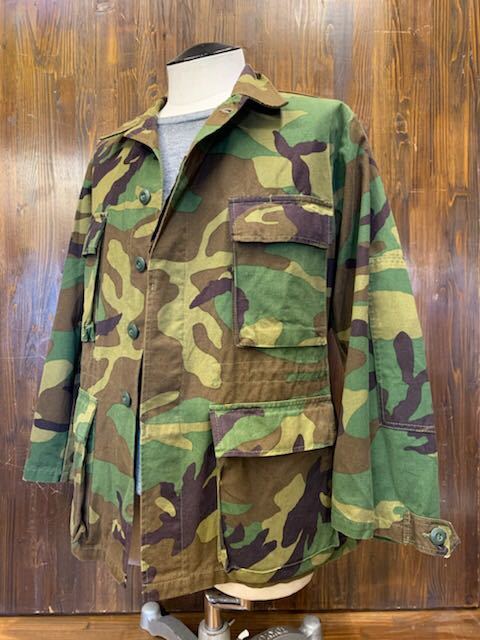 I975 メンズ ジャケット カモフラージュ ♪ HOUSTON ヒューストン 迷彩 柄 ウッドランド ミリタリー フィールド 小さい サイズ (8)/ S拍卖