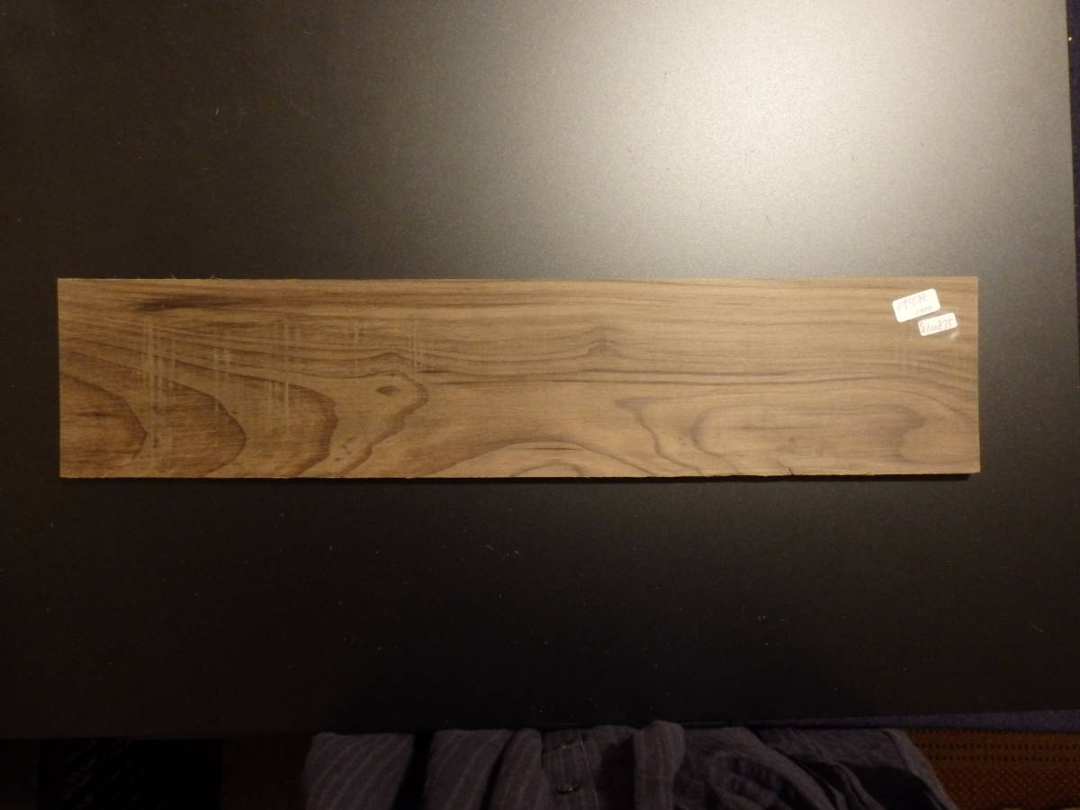e0100835 神代桂■端材■約48.5cm×10.5cm×7mm~8mm☆無垢板1枚板 木材 板 DIY 板材 天板 棚板 テーブル 看板 花台など種類豊富!拍卖