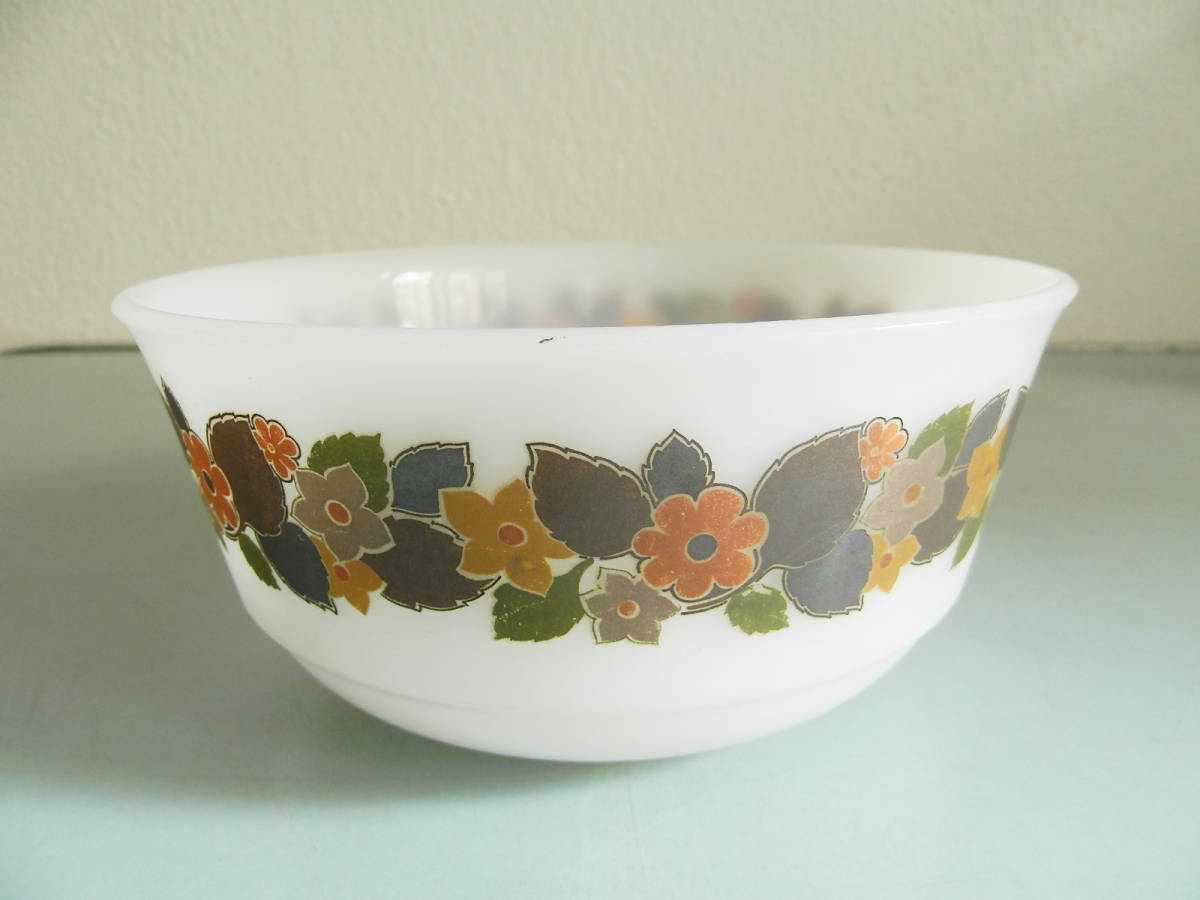 茶系花柄2 ミルクガラスボウル小 JENA GLAS ドイツ製 70年代 レトロ キッチン拍卖