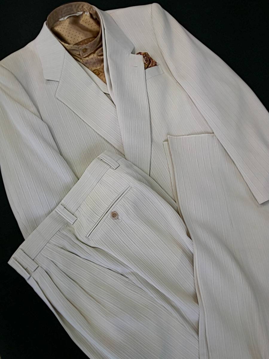 新品 SALE!! 特別価格!! 送料無料 l'garage Wスーツ スリーピース スリータック Mサイズ ゆったり パーティー 結婚式 ステージ衣装 6817-1 拍卖