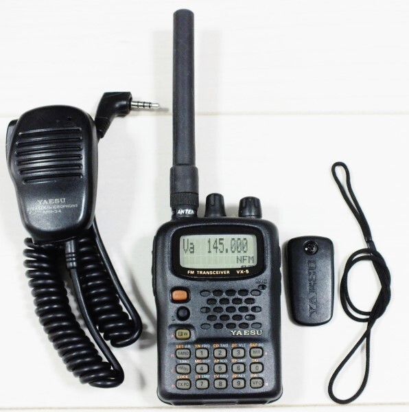 YAESU VX-5 50/144/430MHz トリプルバンド ハンディー機拍卖